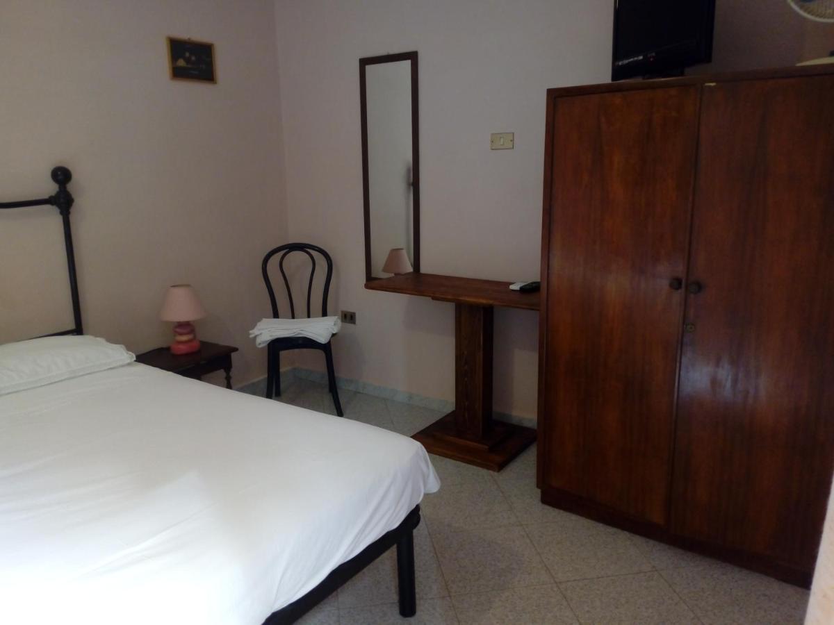 Il Cactus Bed & Breakfast San Giovanni Incarico Exterior photo